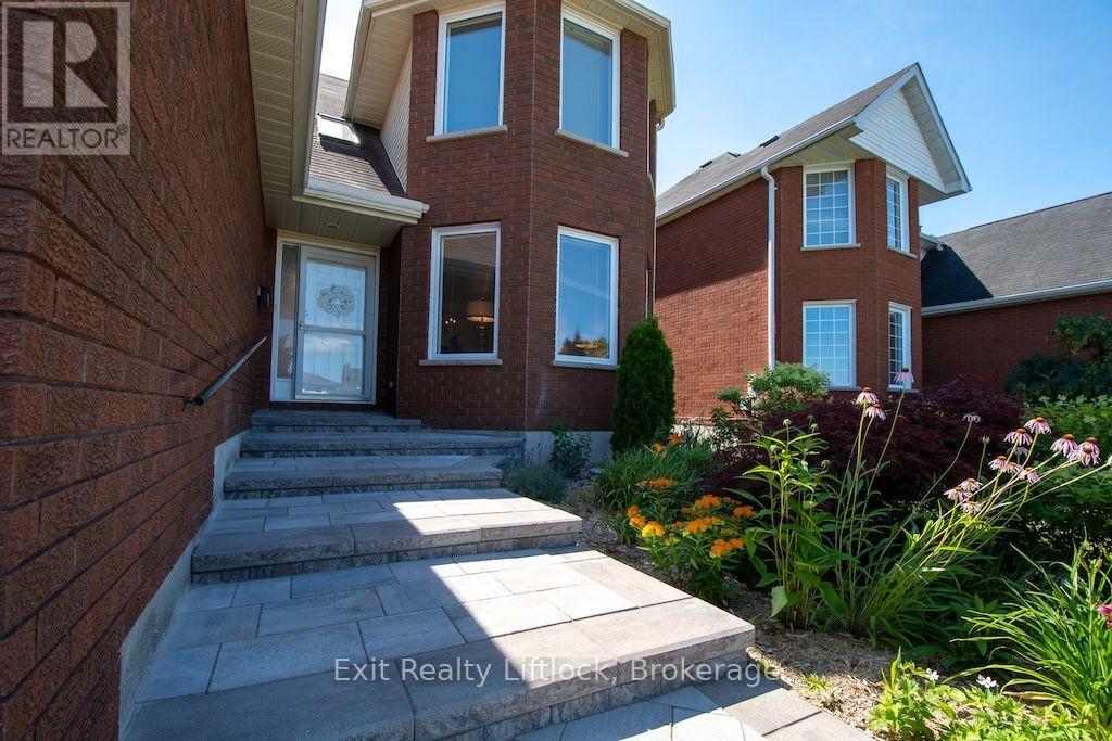 3133 Frances Stewart Road, Peterborough (Ashburnham Ward 4), Ontario  K9H 7L4 - Photo 2 - X13732338