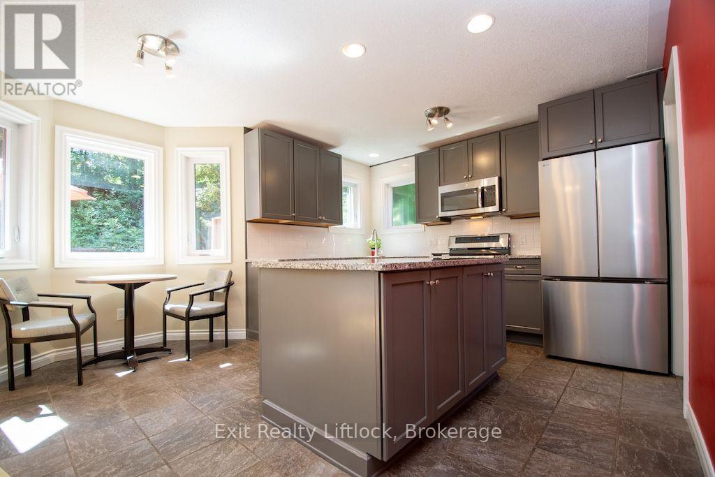 3133 Frances Stewart Road, Peterborough (Ashburnham Ward 4), Ontario  K9H 7L4 - Photo 8 - X13732338