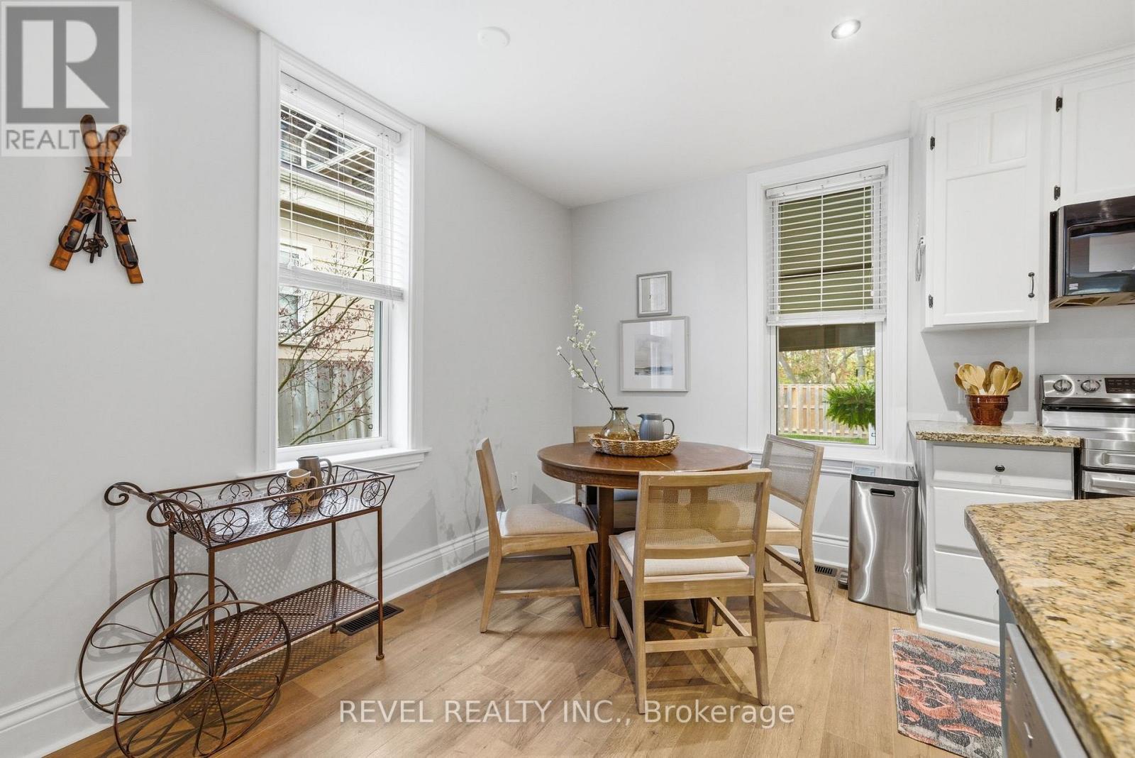 52 Cambridge Street N, Kawartha Lakes (Lindsay), Ontario  K9V 4C7 - Photo 11 - X13732394