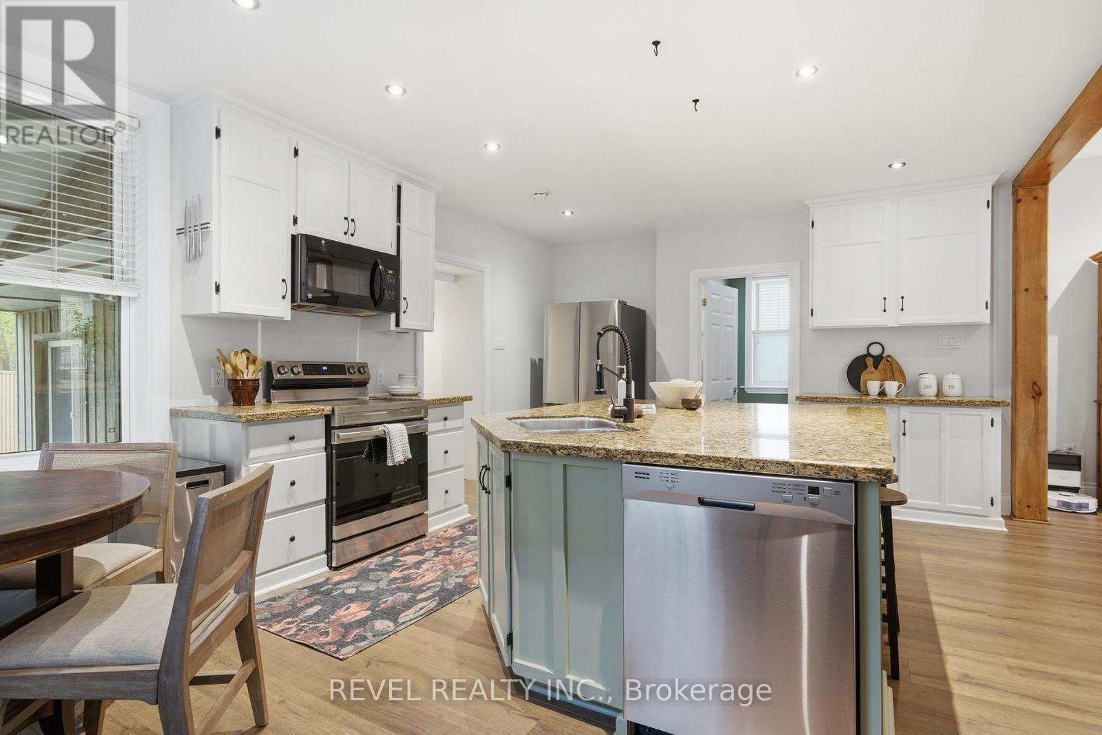 52 Cambridge Street N, Kawartha Lakes (Lindsay), Ontario  K9V 4C7 - Photo 14 - X13732394