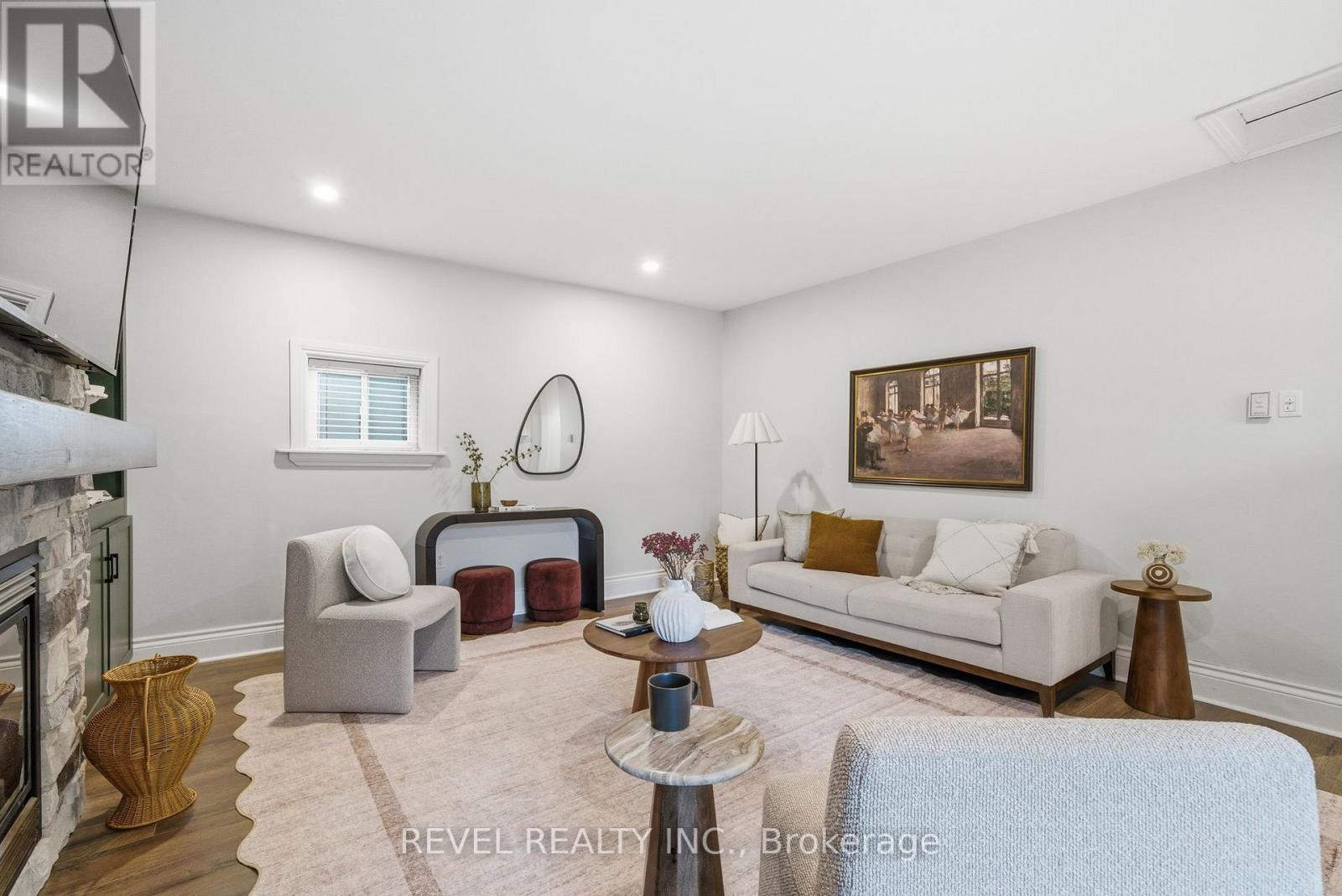 52 Cambridge Street N, Kawartha Lakes (Lindsay), Ontario  K9V 4C7 - Photo 17 - X13732394