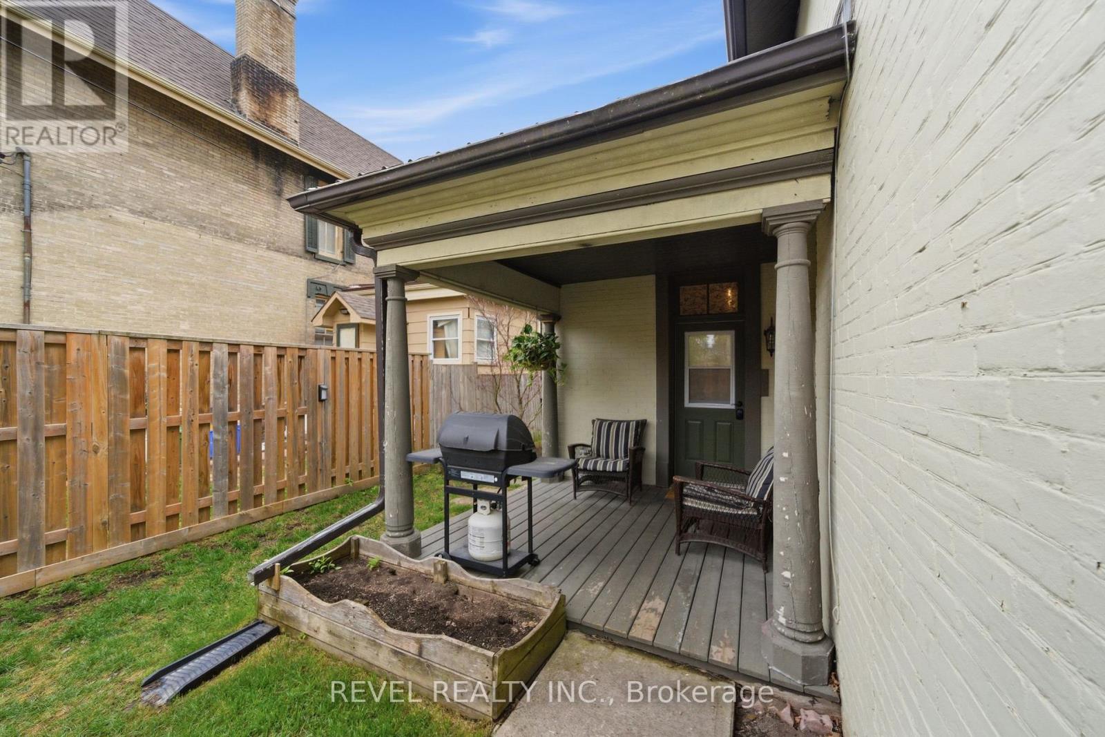 52 Cambridge Street N, Kawartha Lakes (Lindsay), Ontario  K9V 4C7 - Photo 37 - X13732394