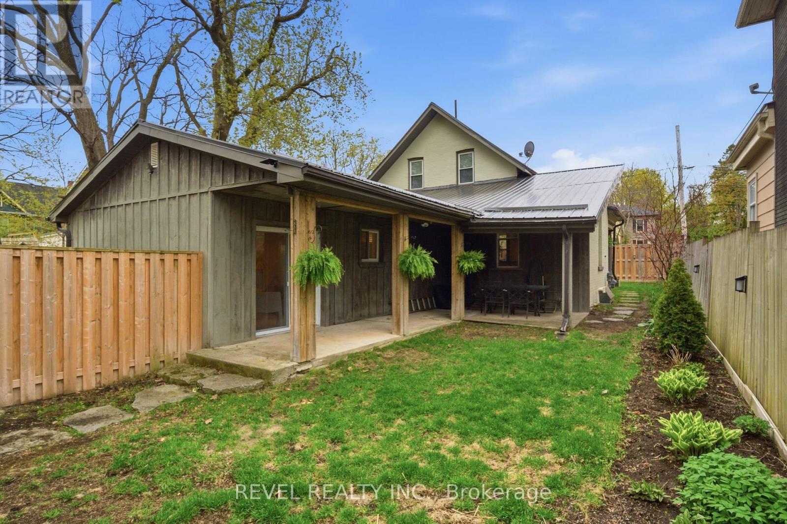 52 Cambridge Street N, Kawartha Lakes (Lindsay), Ontario  K9V 4C7 - Photo 40 - X13732394