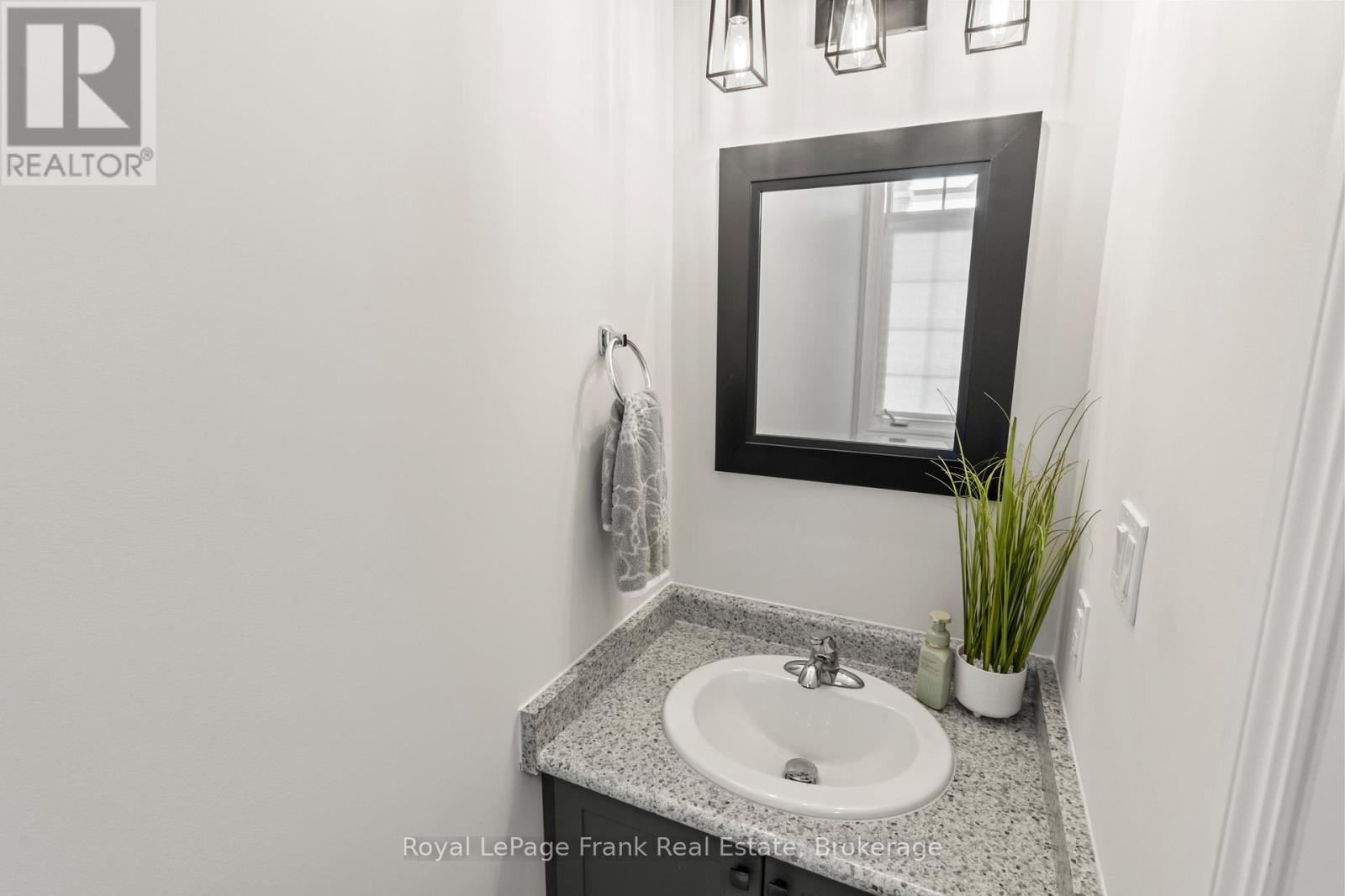 12 Coldbrook Drive, Cavan Monaghan (Millbrook Village), Ontario  L0A 1G0 - Photo 13 - X13732858