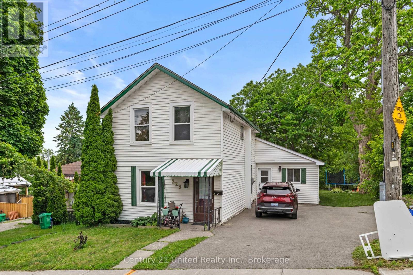 223 ANTRIM STREET, peterborough (town ward 3), Ontario
