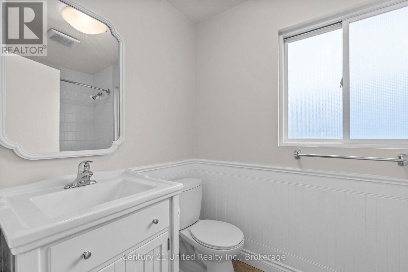 223 Antrim Street, Peterborough (Town Ward 3), Ontario  K9H 3G5 - Photo 12 - X13733336