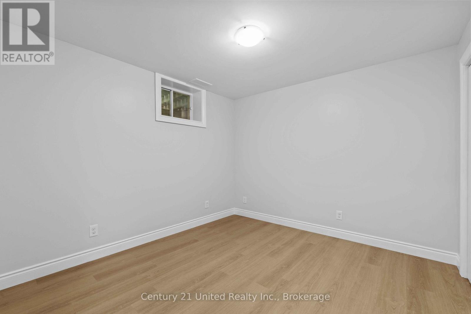 223 Antrim Street, Peterborough (Town Ward 3), Ontario  K9H 3G5 - Photo 18 - X13733336
