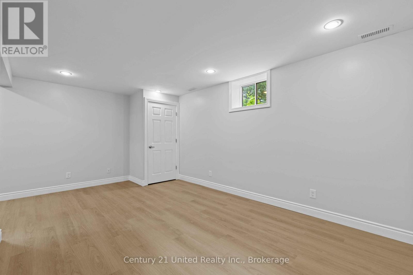 223 Antrim Street, Peterborough (Town Ward 3), Ontario  K9H 3G5 - Photo 19 - X13733336