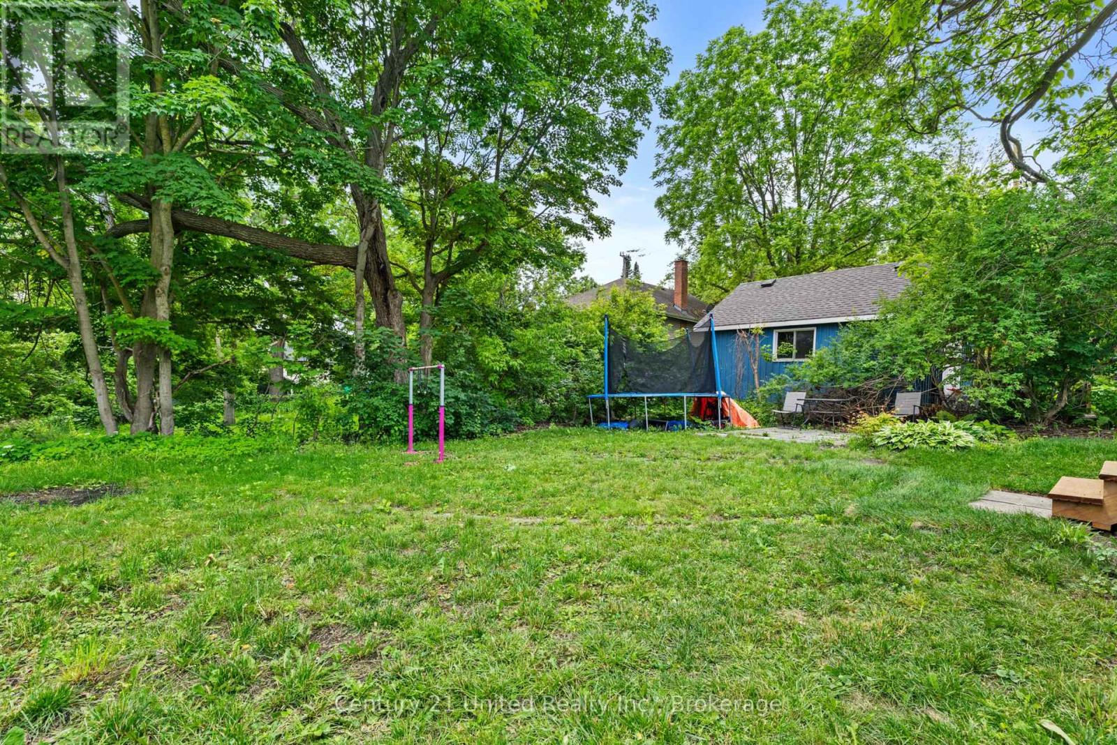 223 Antrim Street, Peterborough (Town Ward 3), Ontario  K9H 3G5 - Photo 31 - X13733336