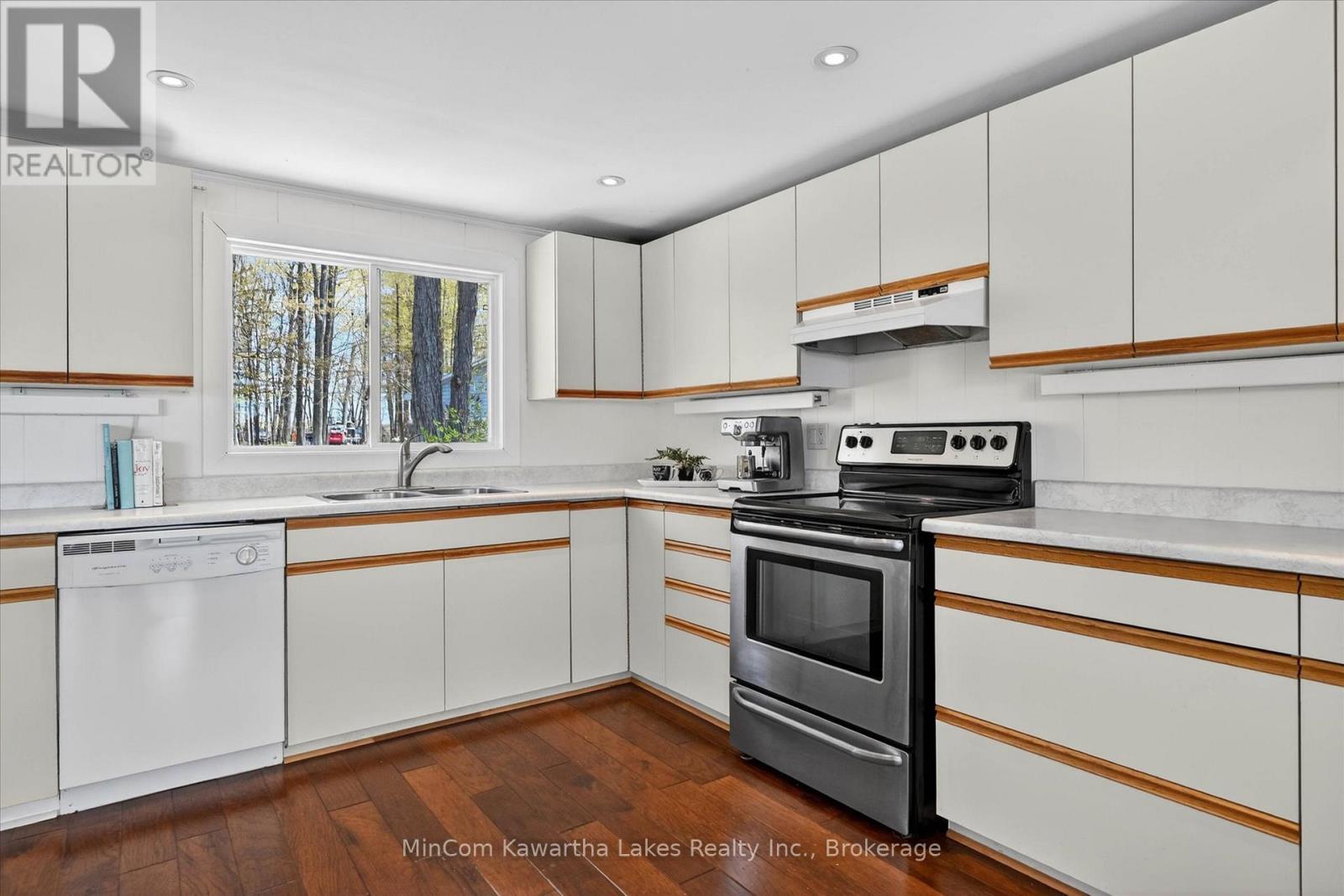 54 Woodland Trail, Trent Lakes, Ontario  K0L 1J0 - Photo 12 - X13733438