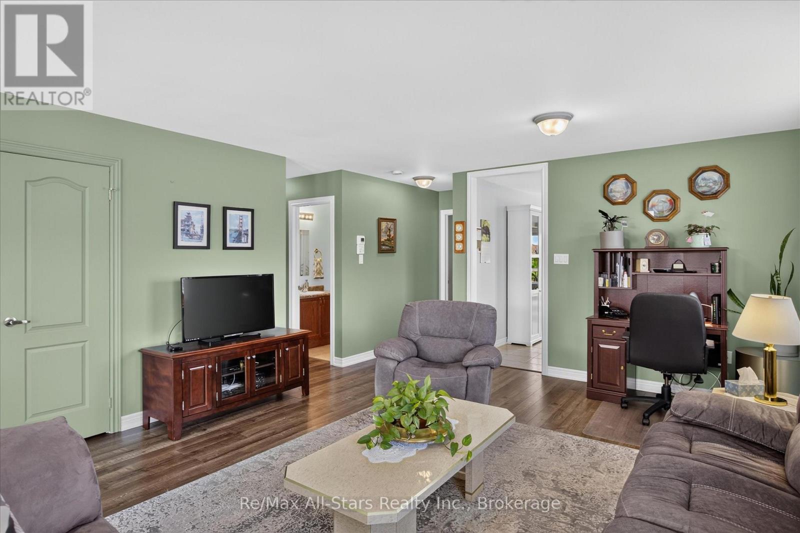 29 Gunsolus Road, Kawartha Lakes (Lindsay), Ontario  K9V 0E4 - Photo 8 - X13733448
