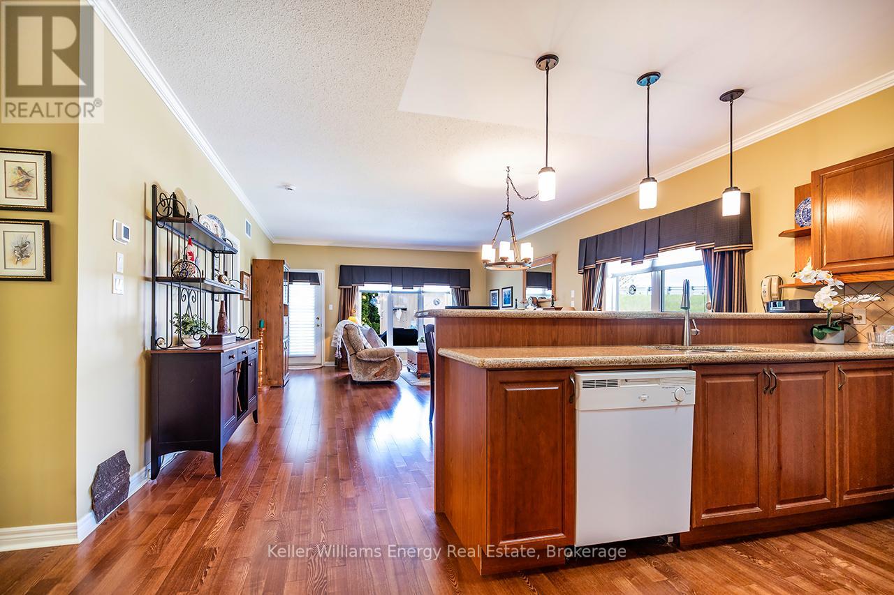 8 Hinkley Trail, Clarington (Newcastle), Ontario  L1B 1P4 - Photo 20 - E13733720