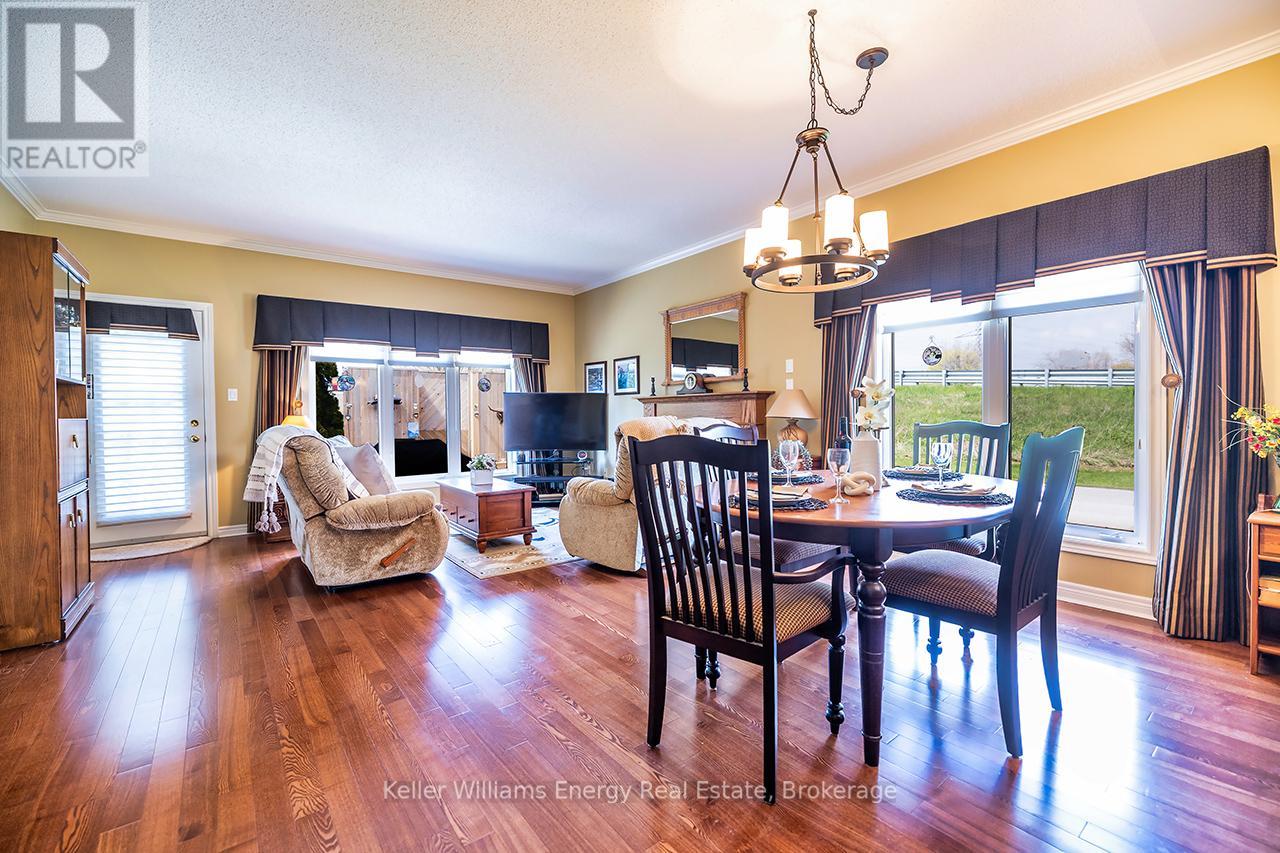 8 Hinkley Trail, Clarington (Newcastle), Ontario  L1B 1P4 - Photo 3 - E13733720