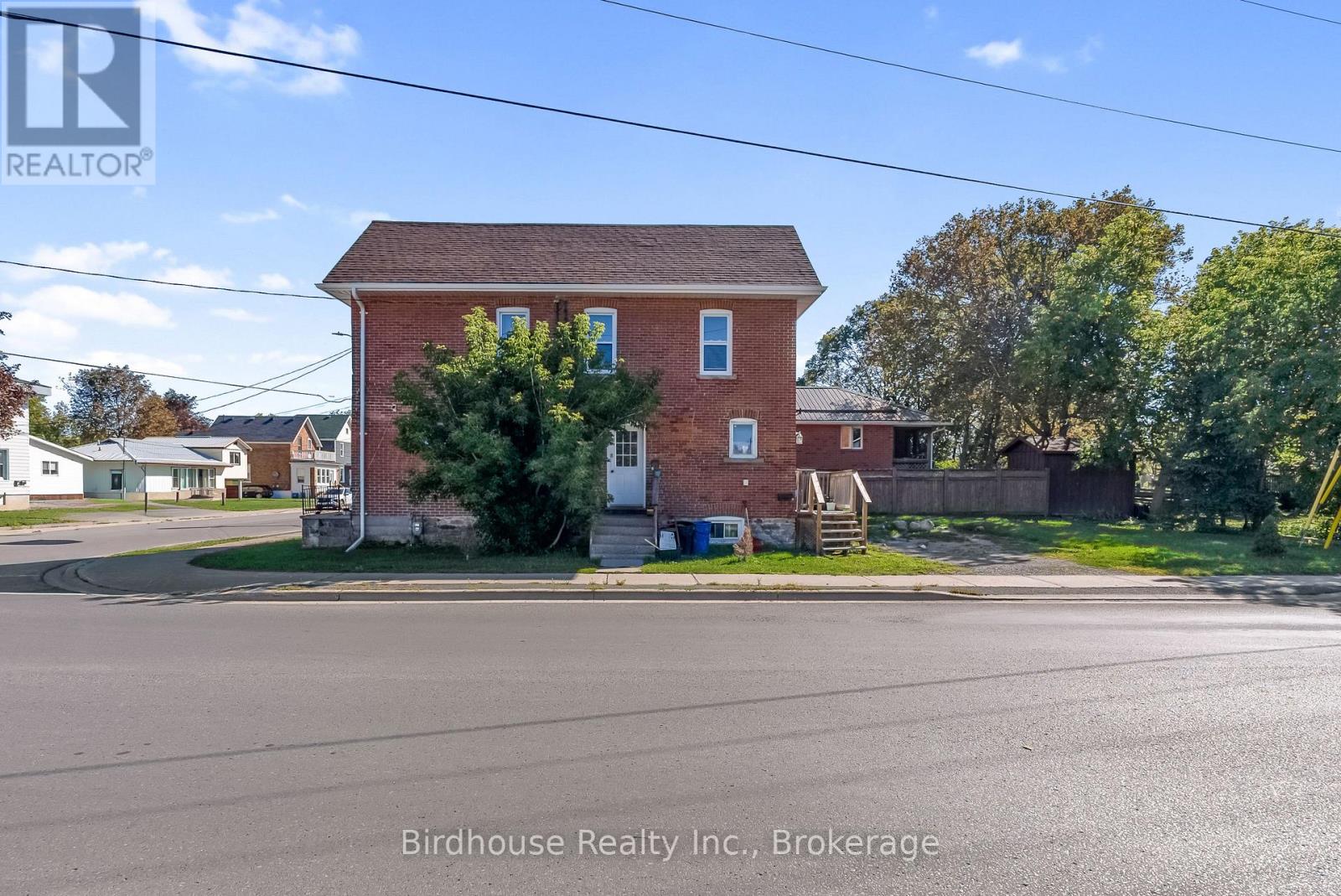 99 Durham Street W, Kawartha Lakes (Lindsay), Ontario  K9V 2P8 - Photo 4 - X13735758