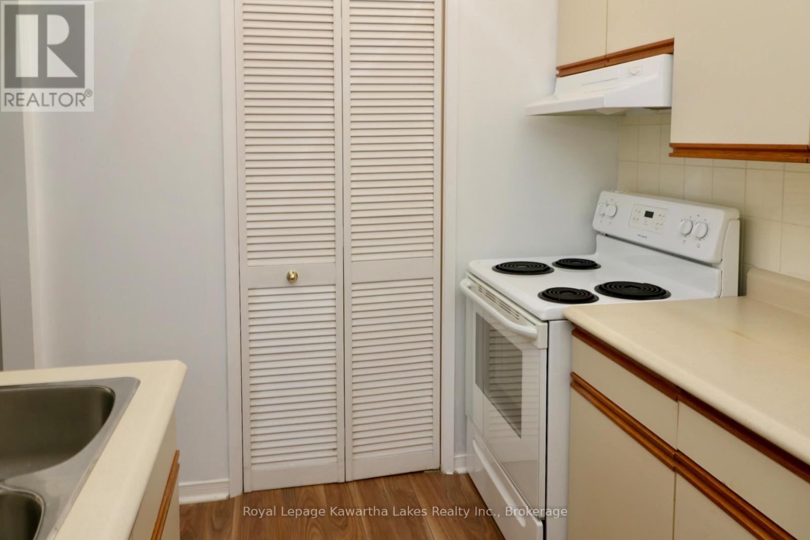 303 - 4 Heritage Way, Kawartha Lakes (Lindsay), Ontario  K9V 5Z2 - Photo 16 - X13735916