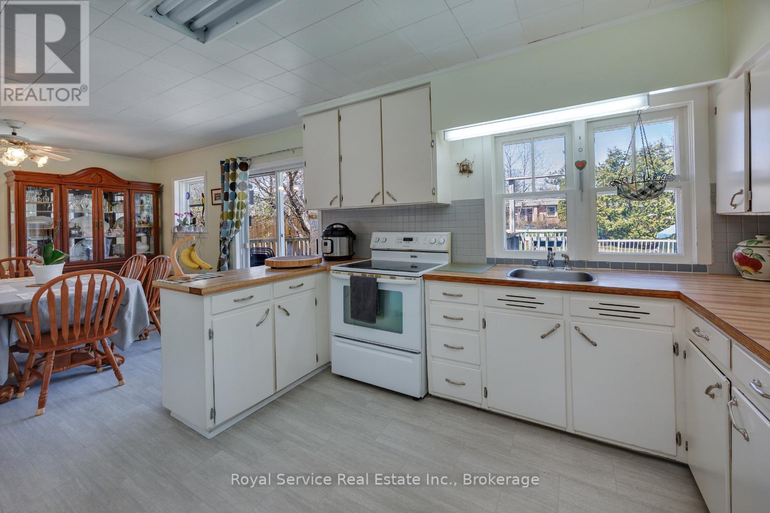210 Shelbourne Street, Peterborough (Northcrest Ward 5), Ontario  K9H 5K4 - Photo 14 - X13736138