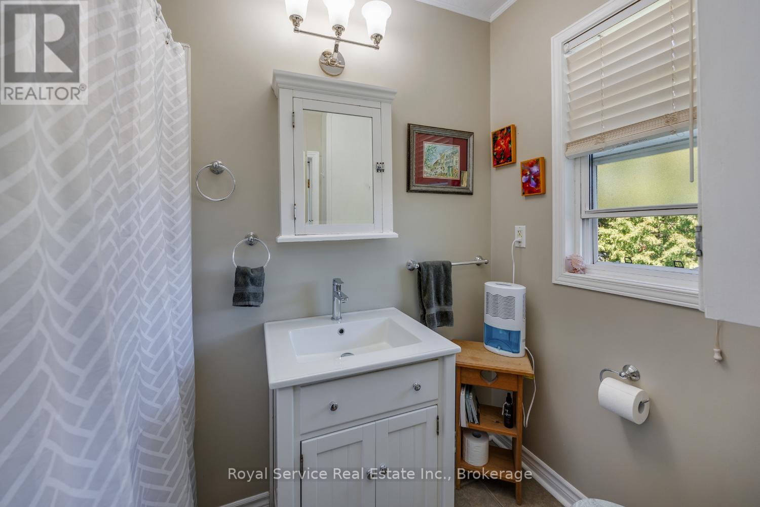 210 Shelbourne Street, Peterborough (Northcrest Ward 5), Ontario  K9H 5K4 - Photo 16 - X13736138