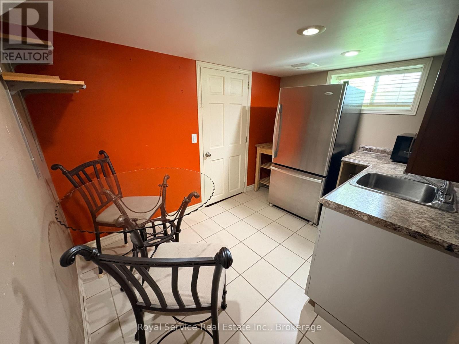 210 Shelbourne Street, Peterborough (Northcrest Ward 5), Ontario  K9H 5K4 - Photo 27 - X13736138