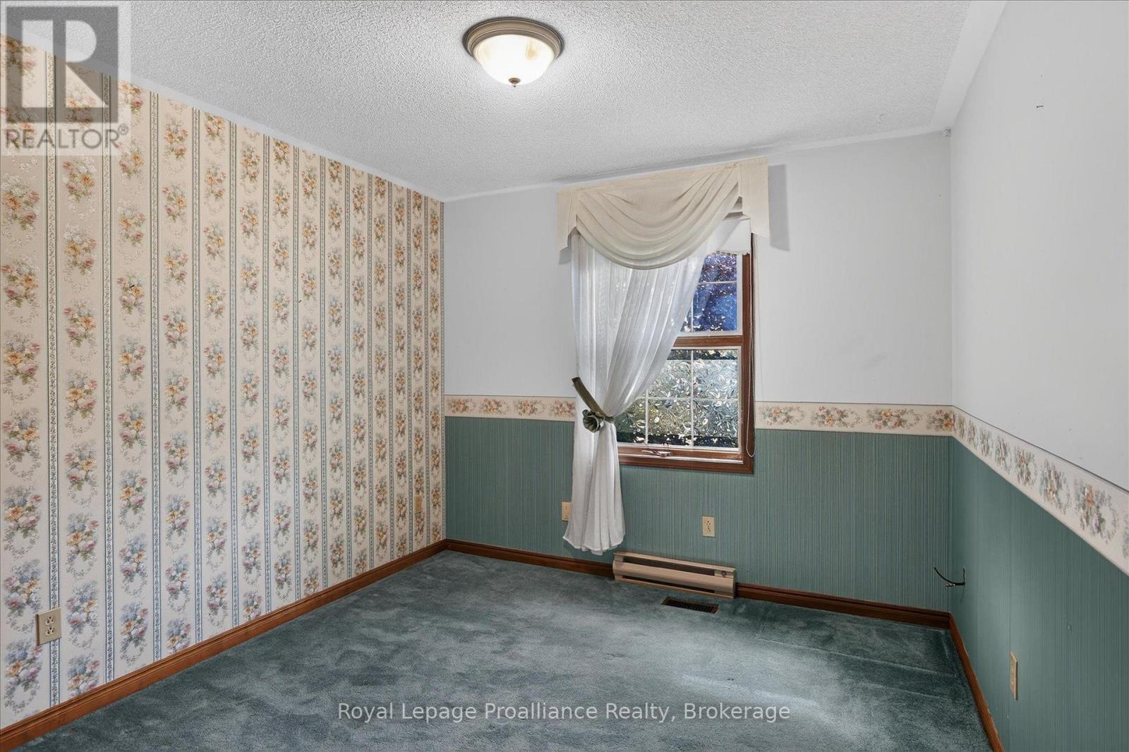 1664 Forster Avenue, Peterborough (Otonabee Ward 1), Ontario  K9K 2G6 - Photo 33 - X13736310