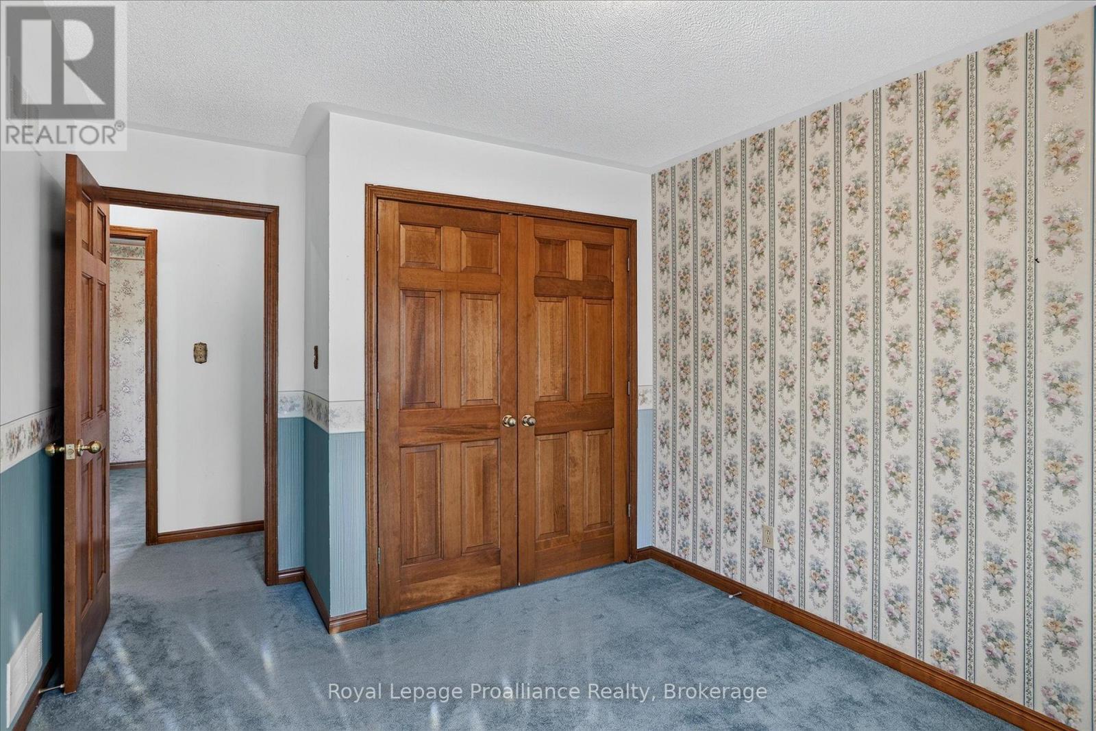 1664 Forster Avenue, Peterborough (Otonabee Ward 1), Ontario  K9K 2G6 - Photo 34 - X13736310