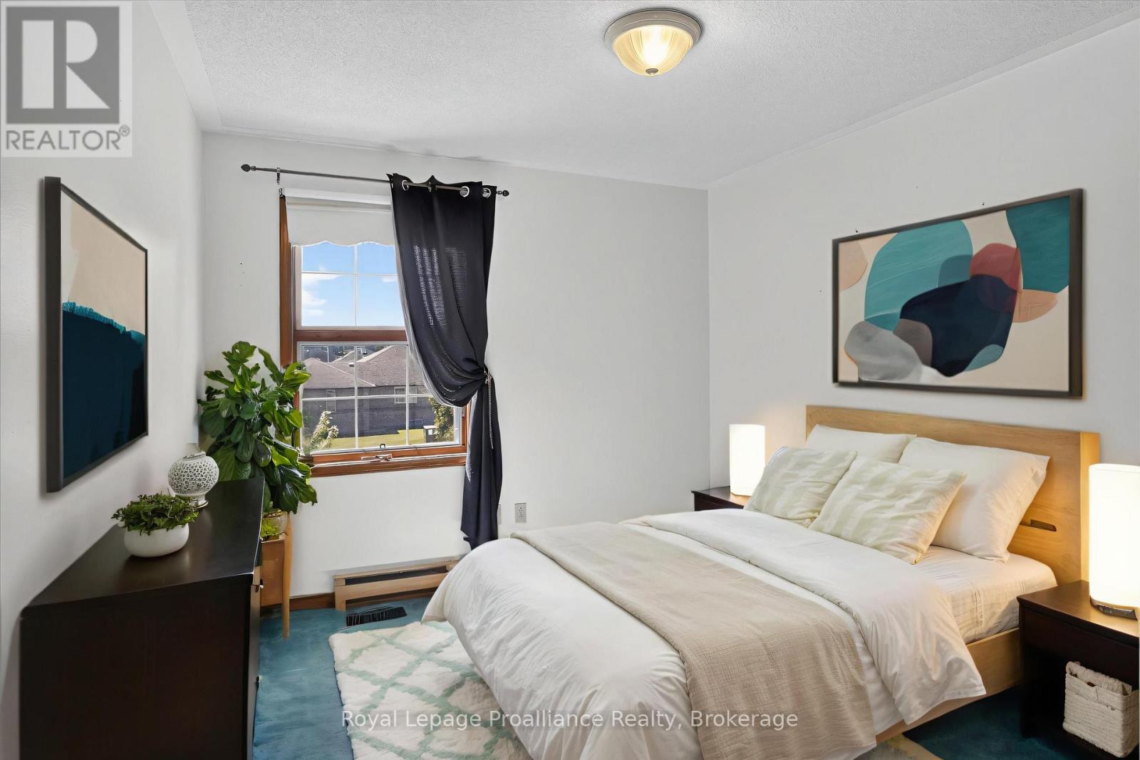 1664 Forster Avenue, Peterborough (Otonabee Ward 1), Ontario  K9K 2G6 - Photo 36 - X13736310