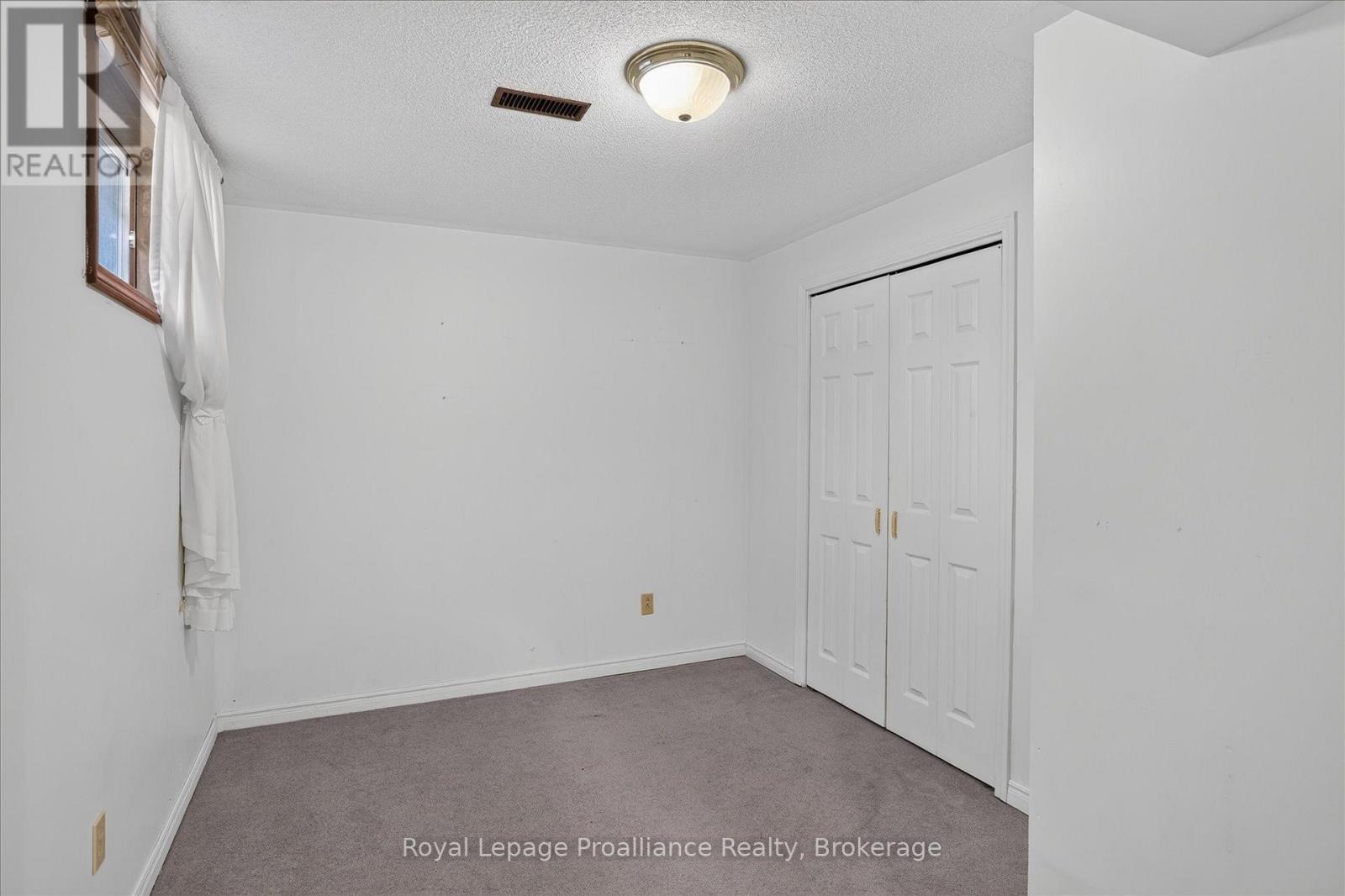 1664 Forster Avenue, Peterborough (Otonabee Ward 1), Ontario  K9K 2G6 - Photo 43 - X13736310