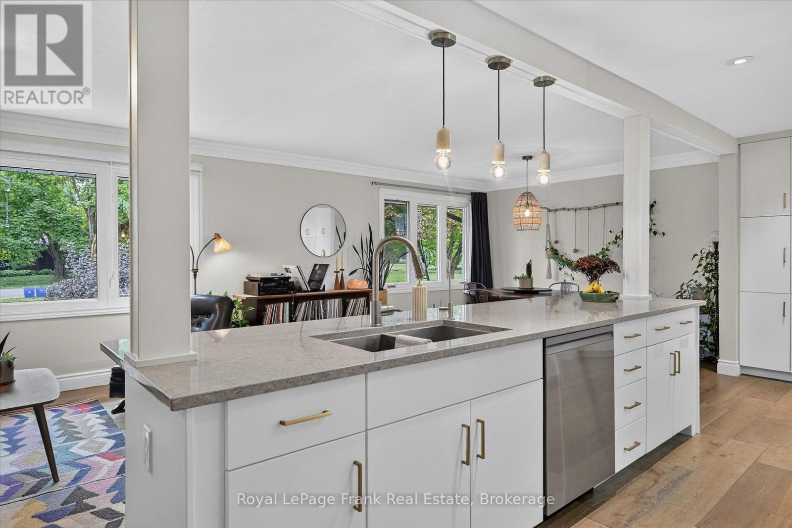 298 Cottonwood Drive, Peterborough (Monaghan Ward 2), Ontario  K9J 6N4 - Photo 10 - X13736356