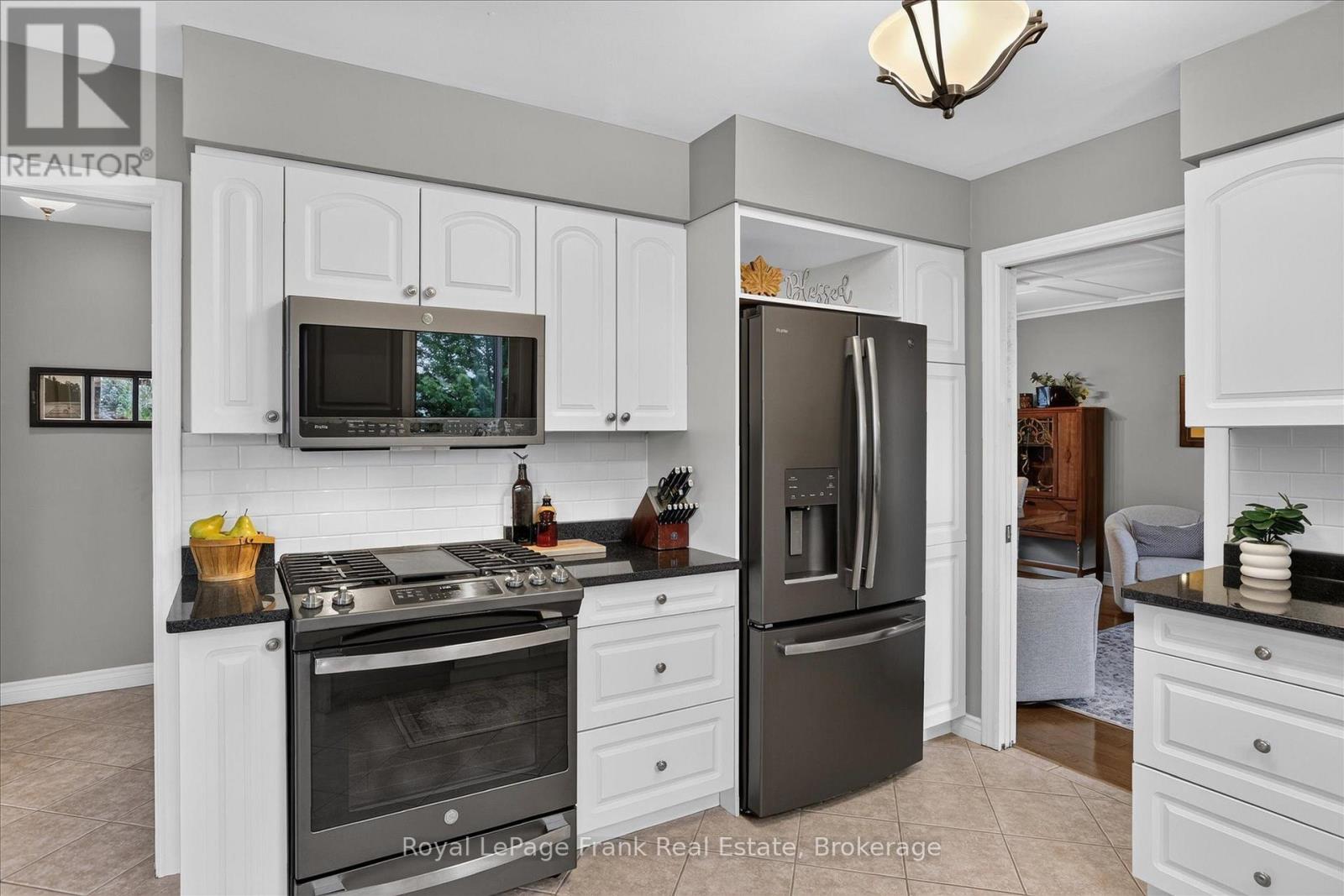 3124 Frances Stewart Road, Peterborough (Ashburnham Ward 4), Ontario  K9H 7L3 - Photo 12 - X13736436