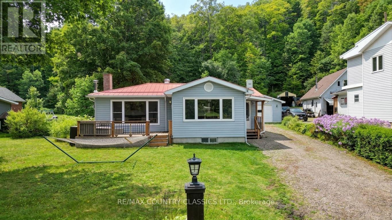 1055 Burleigh Road, Highlands East (Monmouth), Ontario  K0L 3C0 - Photo 3 - X13739970