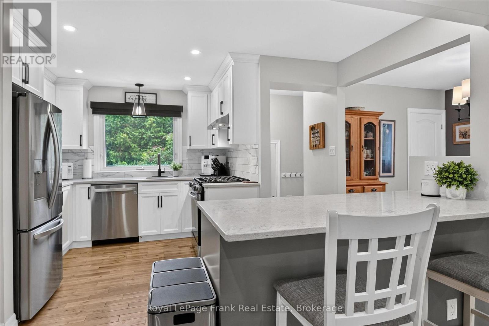 878 Valleyview Drive, Peterborough (Monaghan Ward 2), Ontario  K9J 6R1 - Photo 8 - X13740778