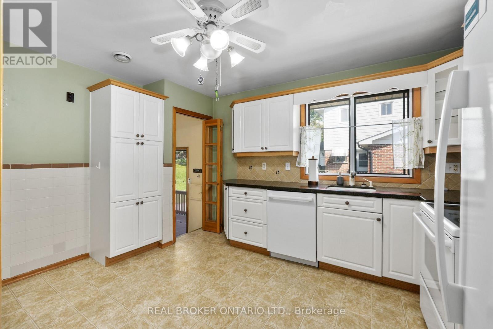 1311 Edmison Drive, Peterborough (Northcrest Ward 5), Ontario  K9H 6V2 - Photo 13 - X13741522