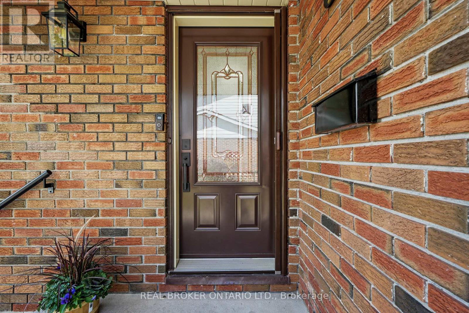 1311 Edmison Drive, Peterborough (Northcrest Ward 5), Ontario  K9H 6V2 - Photo 4 - X13741522