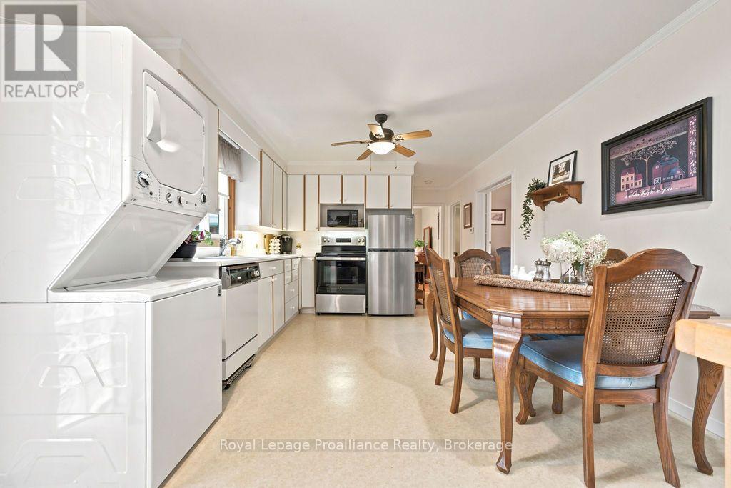 304 Hastings Street N, Bancroft (Bancroft Ward), Ontario  K0L 1C0 - Photo 4 - X13742330