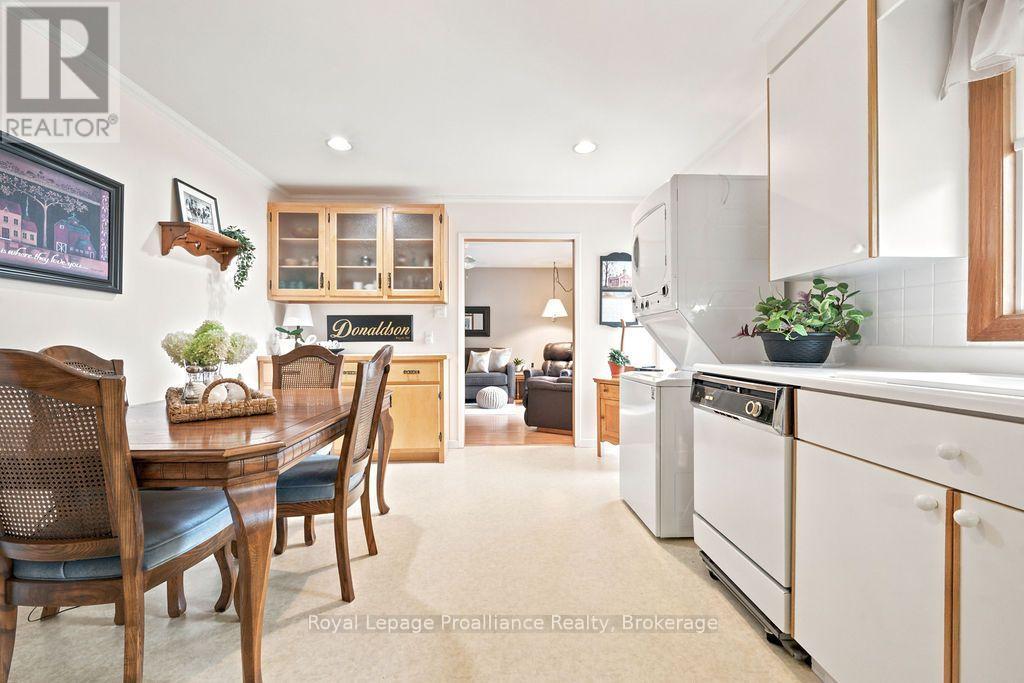 304 Hastings Street N, Bancroft (Bancroft Ward), Ontario  K0L 1C0 - Photo 6 - X13742330