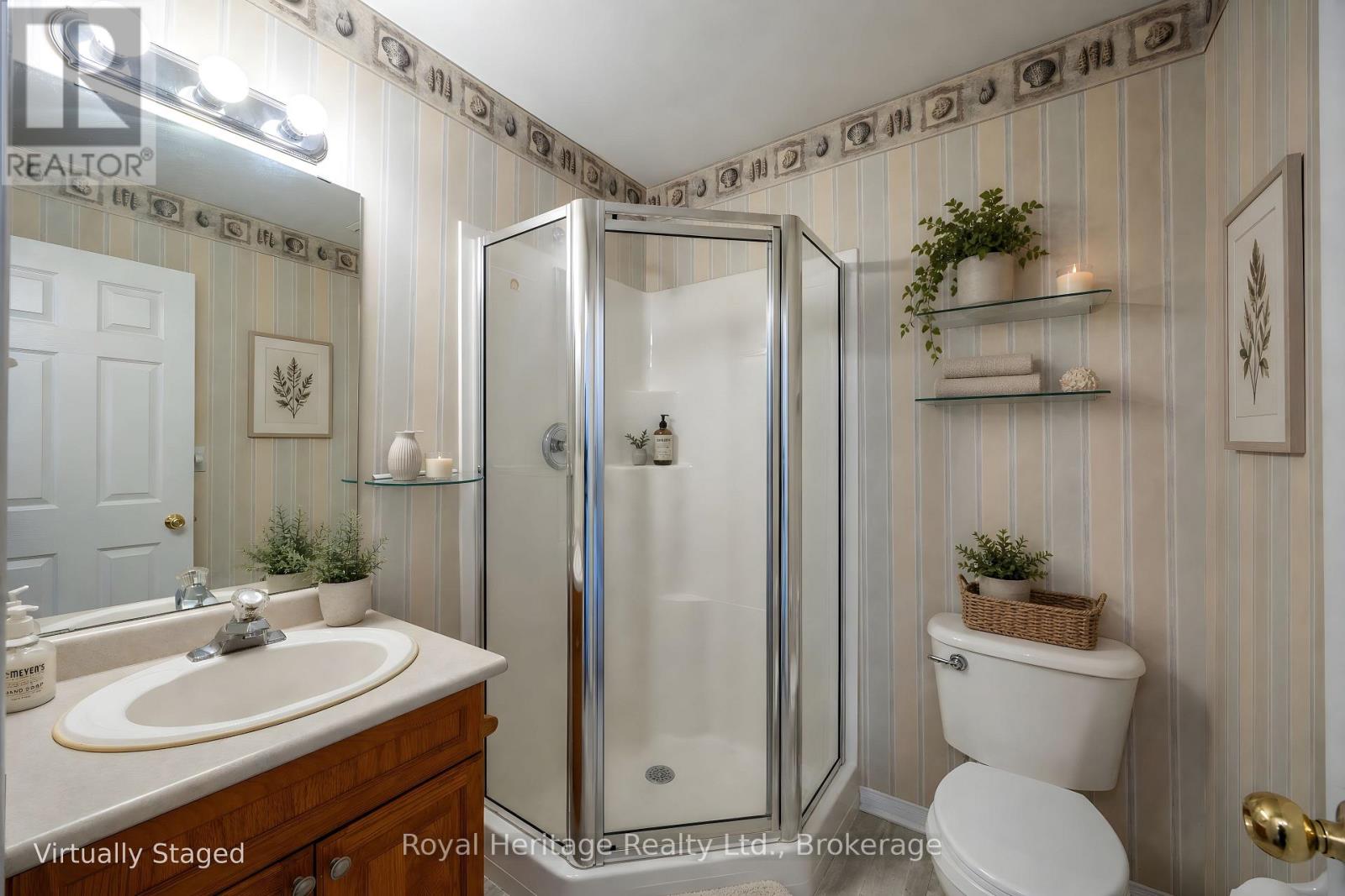 118 Bluffs Road, Clarington (Newcastle), Ontario  L1B 1A8 - Photo 13 - E13744026