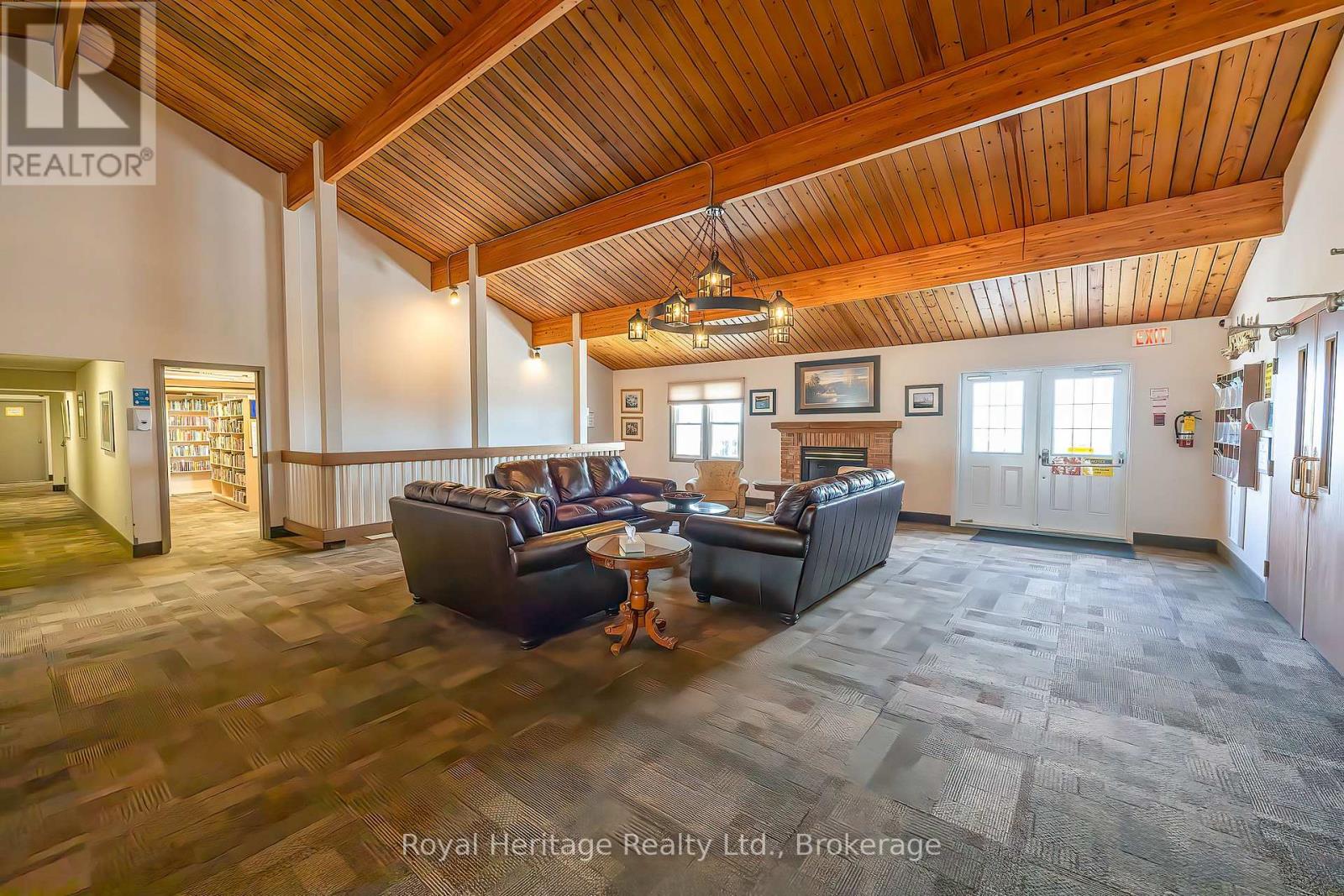 118 Bluffs Road, Clarington (Newcastle), Ontario  L1B 1A8 - Photo 37 - E13744026