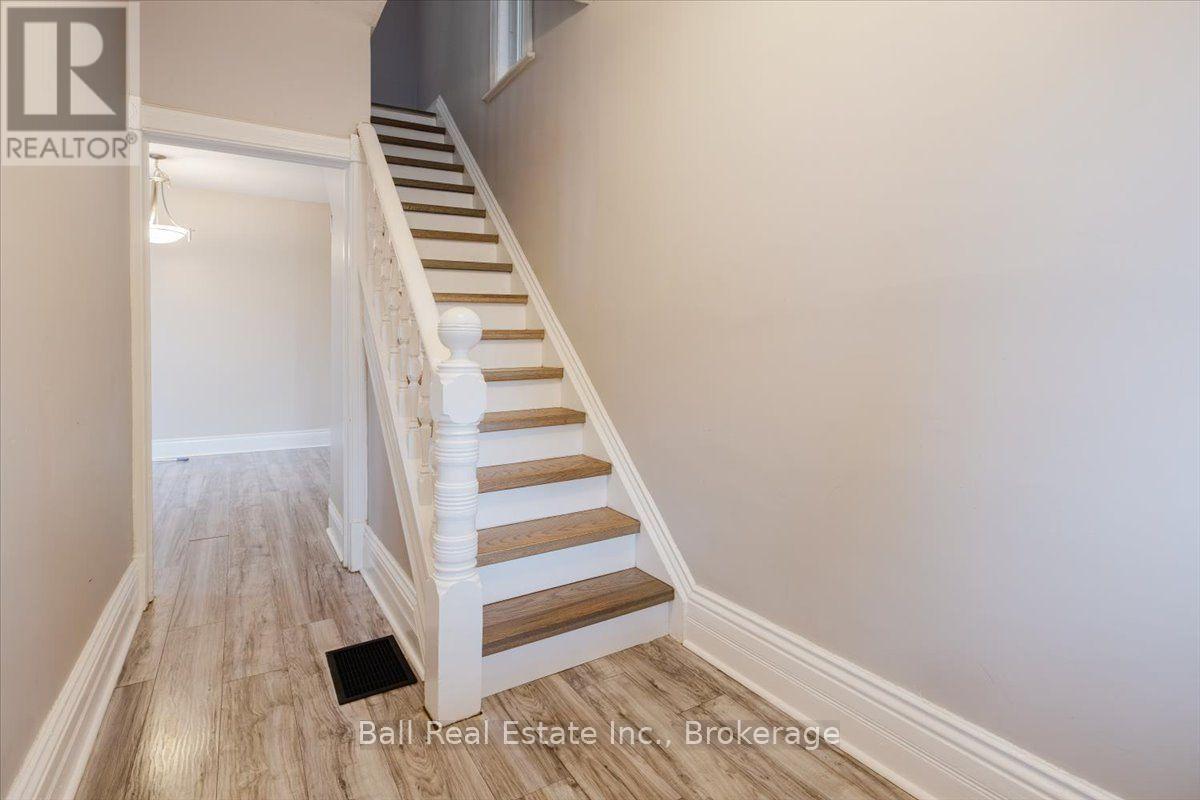 47 Park Street S, Peterborough (Town Ward 3), Ontario  K9J 3R6 - Photo 3 - X13744098