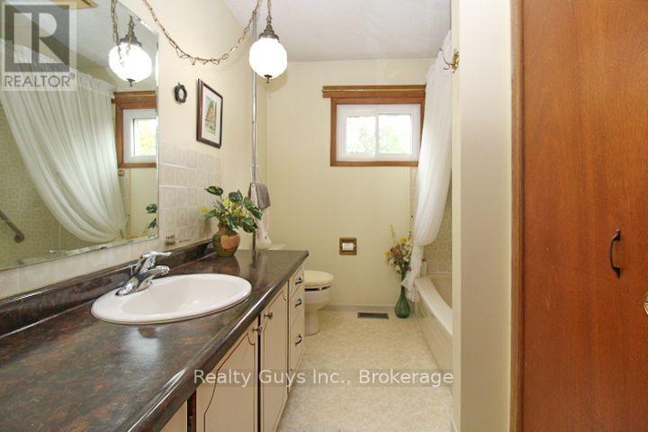 72 Shelter Bay Street, Kawartha Lakes (Emily), Ontario  K0L 2W0 - Photo 14 - X13744676