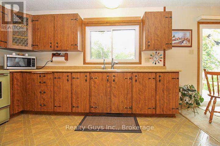 72 Shelter Bay Street, Kawartha Lakes (Emily), Ontario  K0L 2W0 - Photo 8 - X13744676