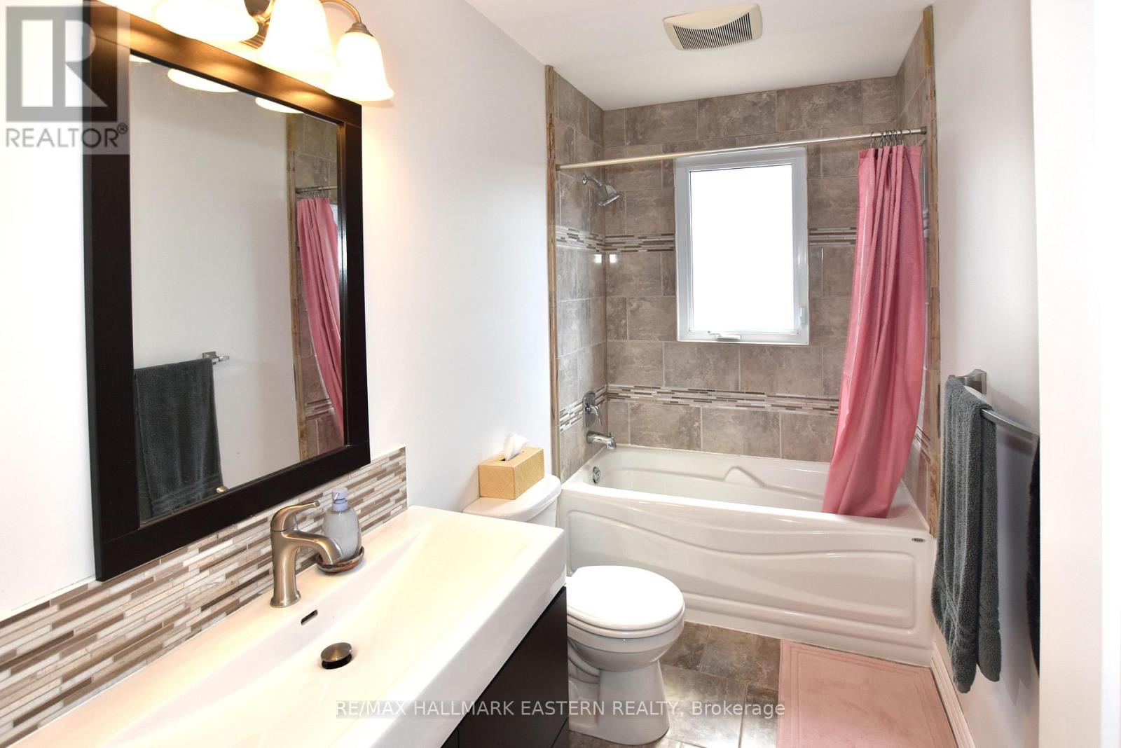819 Rishor Crescent Crescent, Peterborough (Northcrest Ward 5), Ontario  K9H 5C8 - Photo 10 - X13745294