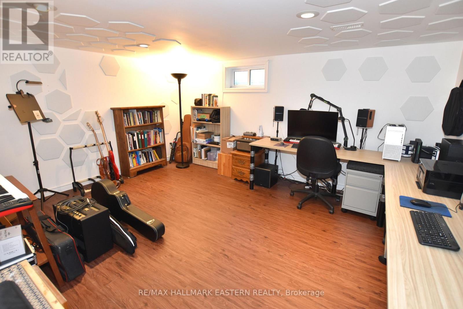 819 Rishor Crescent Crescent, Peterborough (Northcrest Ward 5), Ontario  K9H 5C8 - Photo 15 - X13745294