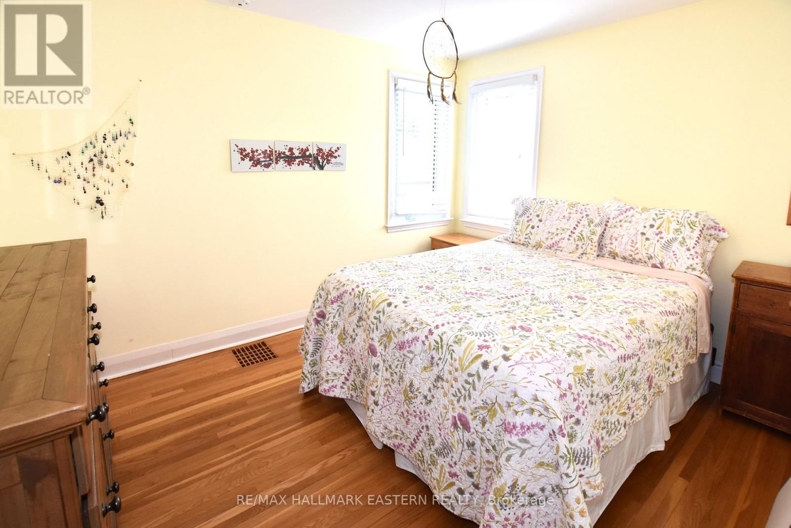 819 Rishor Crescent Crescent, Peterborough (Northcrest Ward 5), Ontario  K9H 5C8 - Photo 8 - X13745294