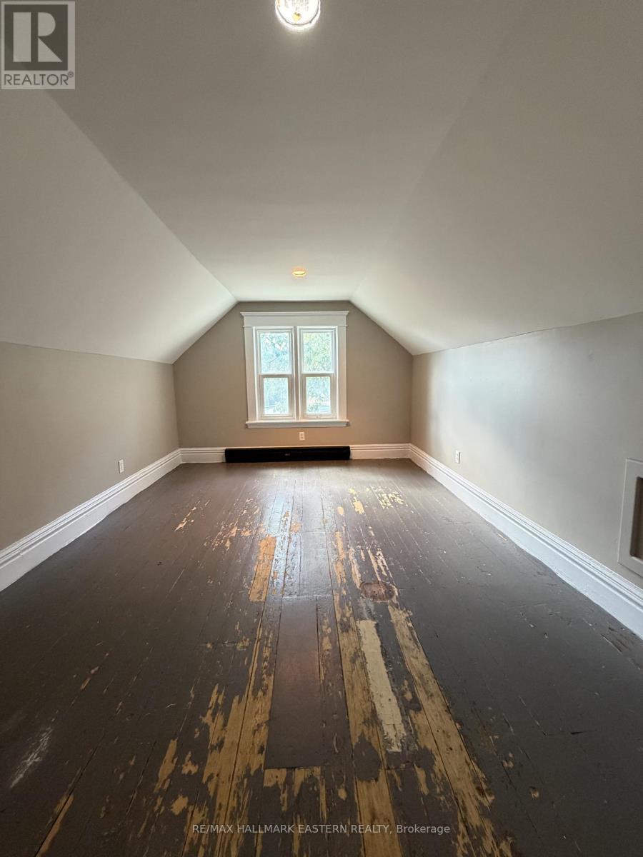 242 Dublin Street, Peterborough (Town Ward 3), Ontario  K9H 3B8 - Photo 10 - X13747346