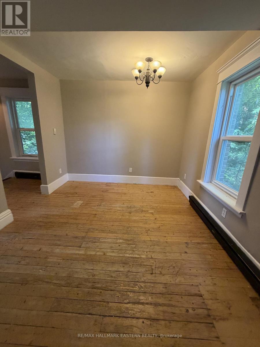 242 Dublin Street, Peterborough (Town Ward 3), Ontario  K9H 3B8 - Photo 13 - X13747346
