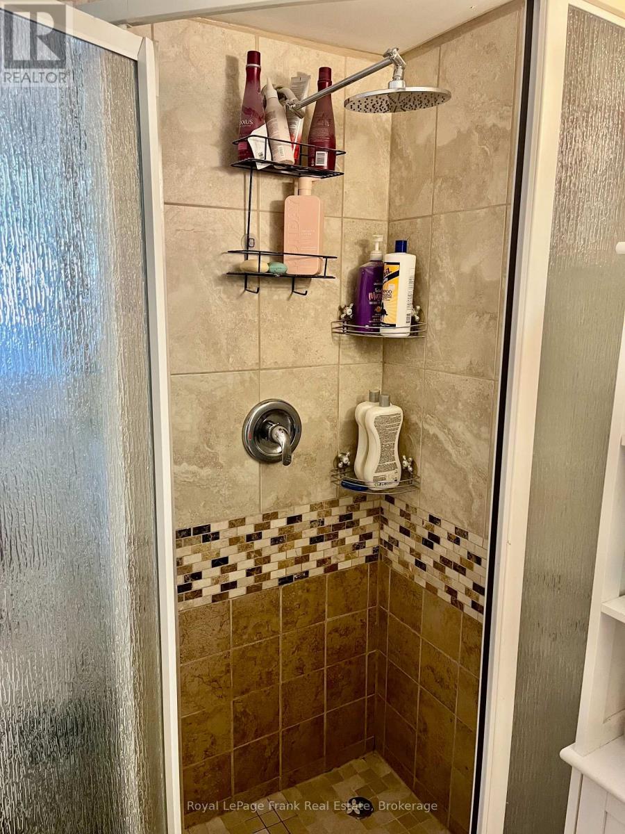 1630 Musclow Greenview Road, Hastings Highlands (Monteagle Ward), Ontario  K0L 1C0 - Photo 12 - X13747546