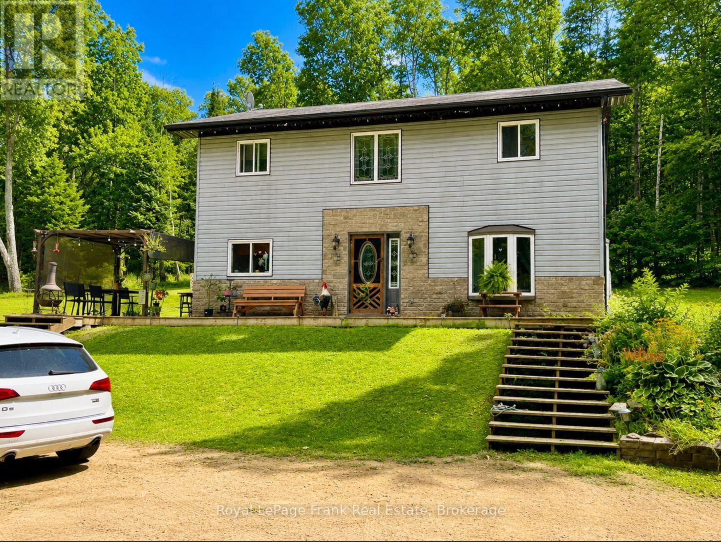 1630 Musclow Greenview Road, Hastings Highlands (Monteagle Ward), Ontario  K0L 1C0 - Photo 2 - X13747546
