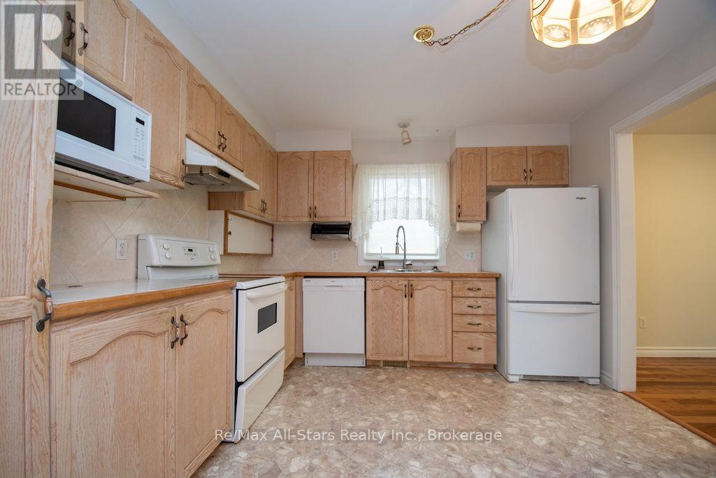 43 Mcgibbon Boulevard, Kawartha Lakes (Lindsay), Ontario  K9V 6G4 - Photo 13 - X13748710