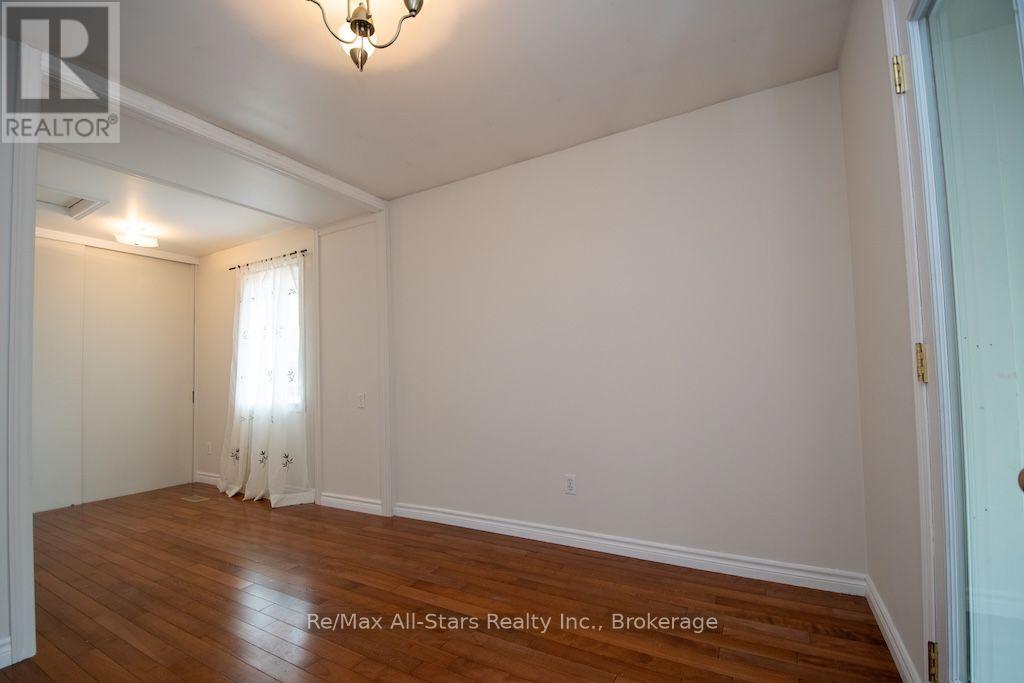 43 Mcgibbon Boulevard, Kawartha Lakes (Lindsay), Ontario  K9V 6G4 - Photo 17 - X13748710
