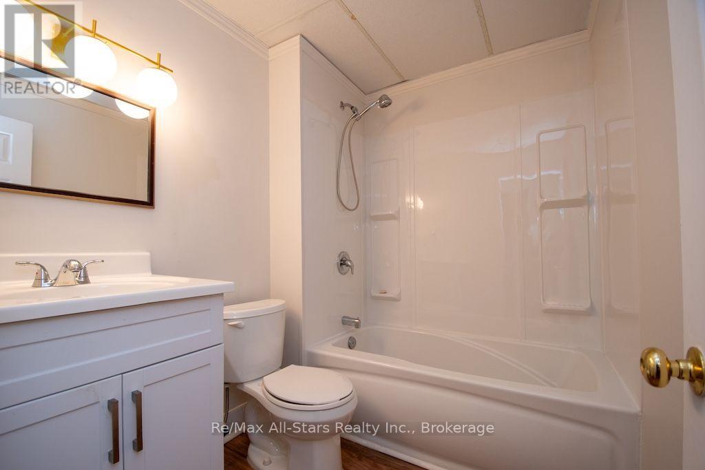 43 Mcgibbon Boulevard, Kawartha Lakes (Lindsay), Ontario  K9V 6G4 - Photo 33 - X13748710