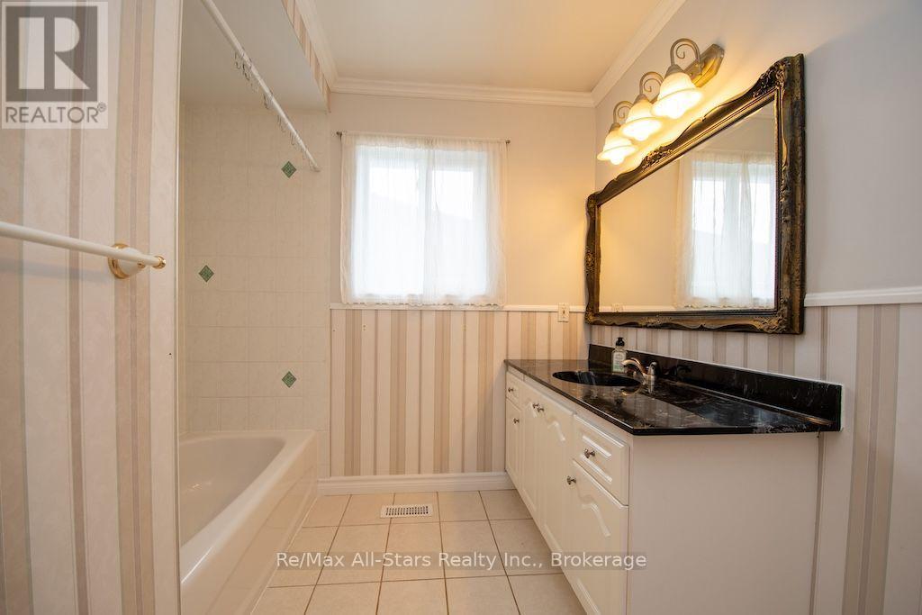 43 Mcgibbon Boulevard, Kawartha Lakes (Lindsay), Ontario  K9V 6G4 - Photo 36 - X13748710